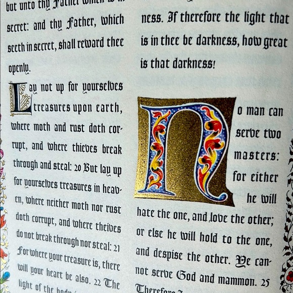 REMBRANDT Holy Bible — Family Bible – Ornate King James Version - HUGE - Picture 9 of 17